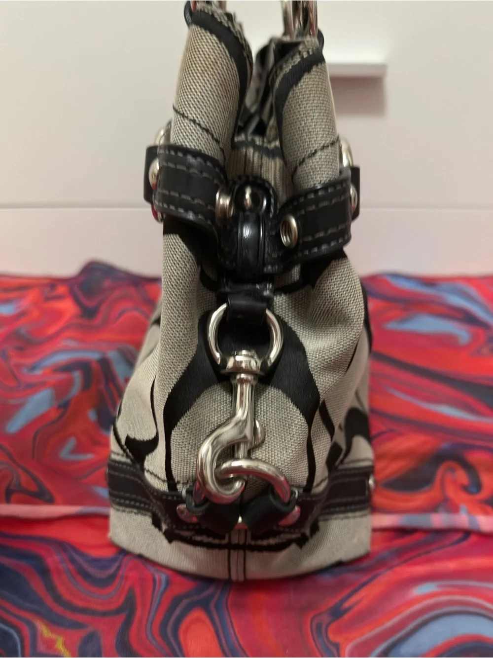 Vintage Y2K Coach Optic Signature Turnlock Satchel 🗝️
